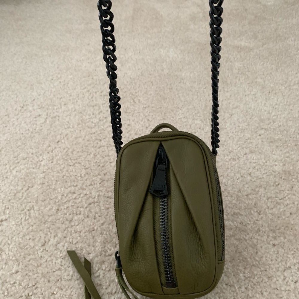 Crossed body bag